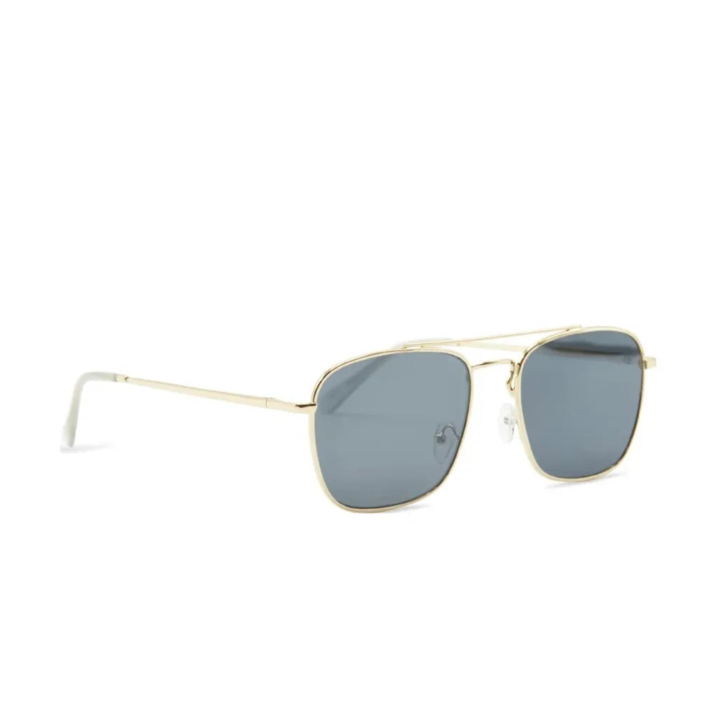 Aviator sunnies