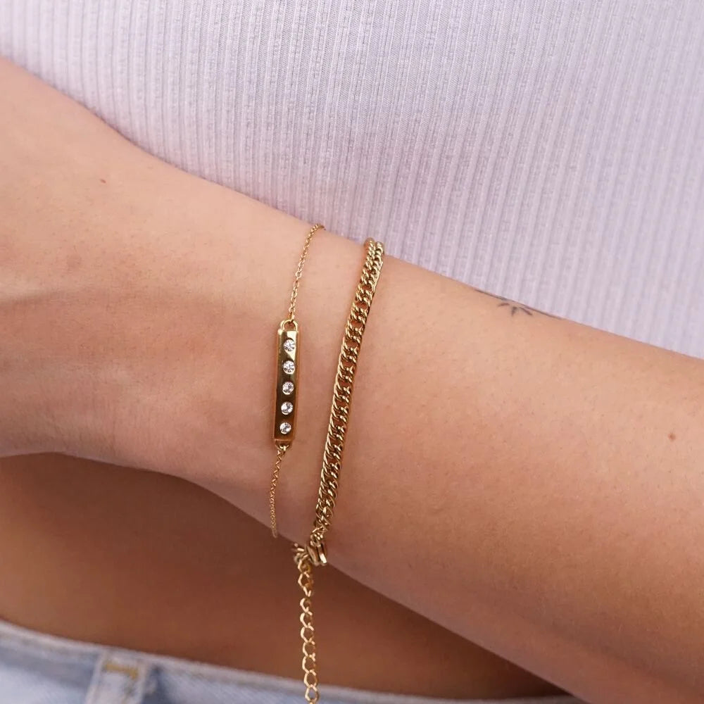 Thin chained armband goud