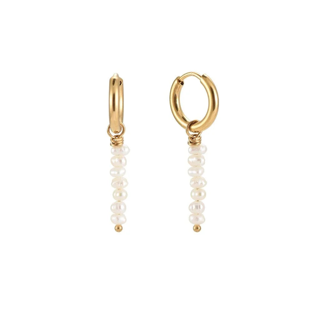 Tiny pearls oorbellen goud